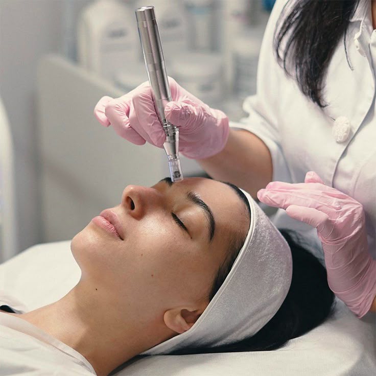 Microneedling- Föryngrande & kollagenstimulerande